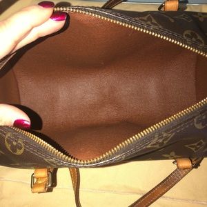 Authentic Louis Vuitton papillon 26
